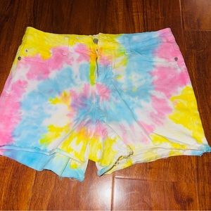 Judy Blue - SWIRL TIE DYE SHORTS